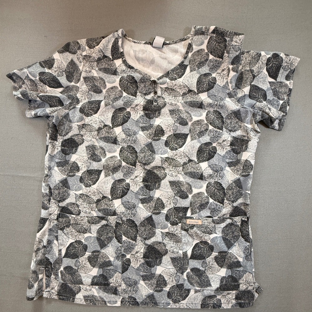 Barco Uniforms Scrub Top Womens Medium Gray Leaf Print Henley V-Neck 7146 2158